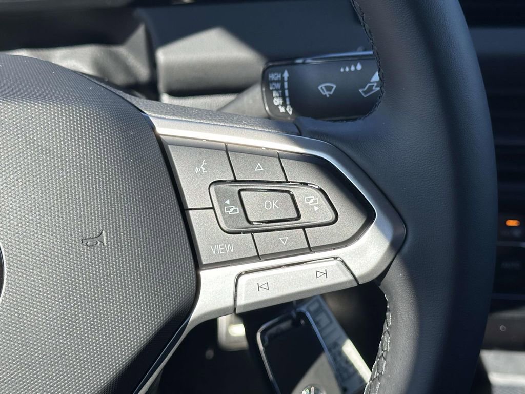 Used 2025 Volkswagen Jetta Sport image 23