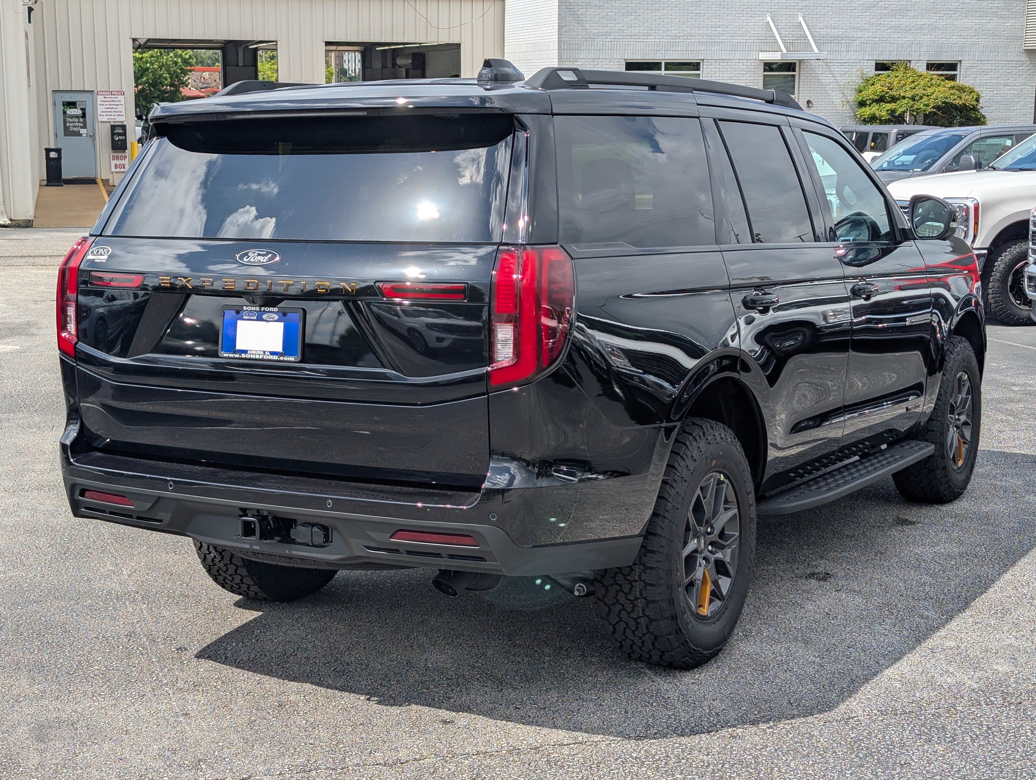 New 2026 Ford Expedition Tremor AWD/4WD image 9