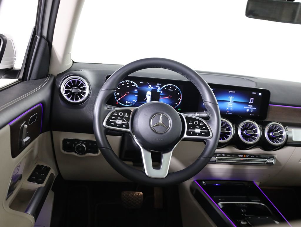 Used 2023 Mercedes-Benz GLB 250 image 35