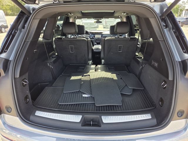 Used 2024 Cadillac XT6 Premium Luxury FWD image 17