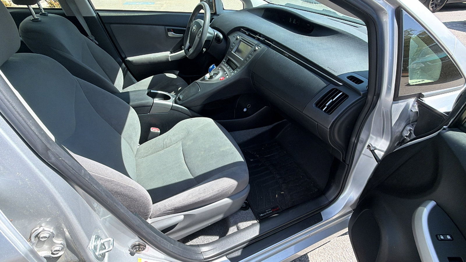 Used 2014 Toyota Prius Two FWD image 19