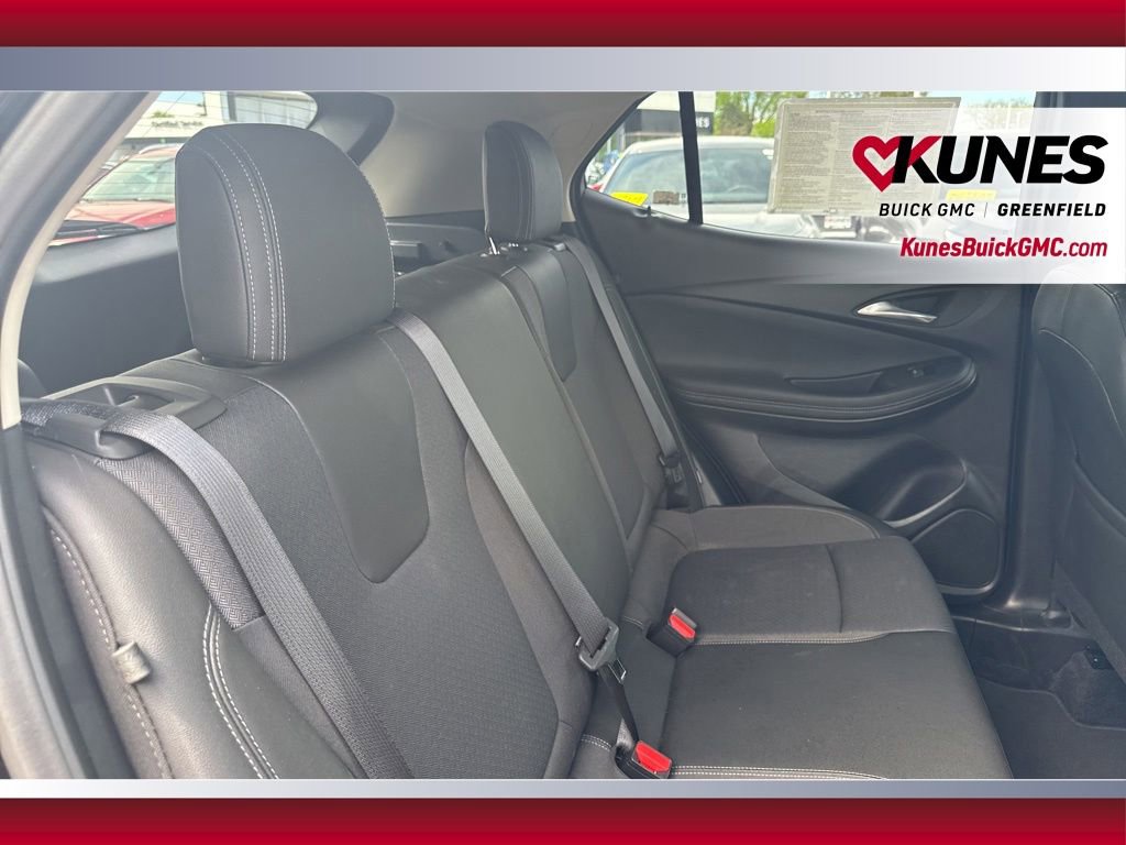 Used 2025 Buick Encore GX Preferred AWD/4WD image 40