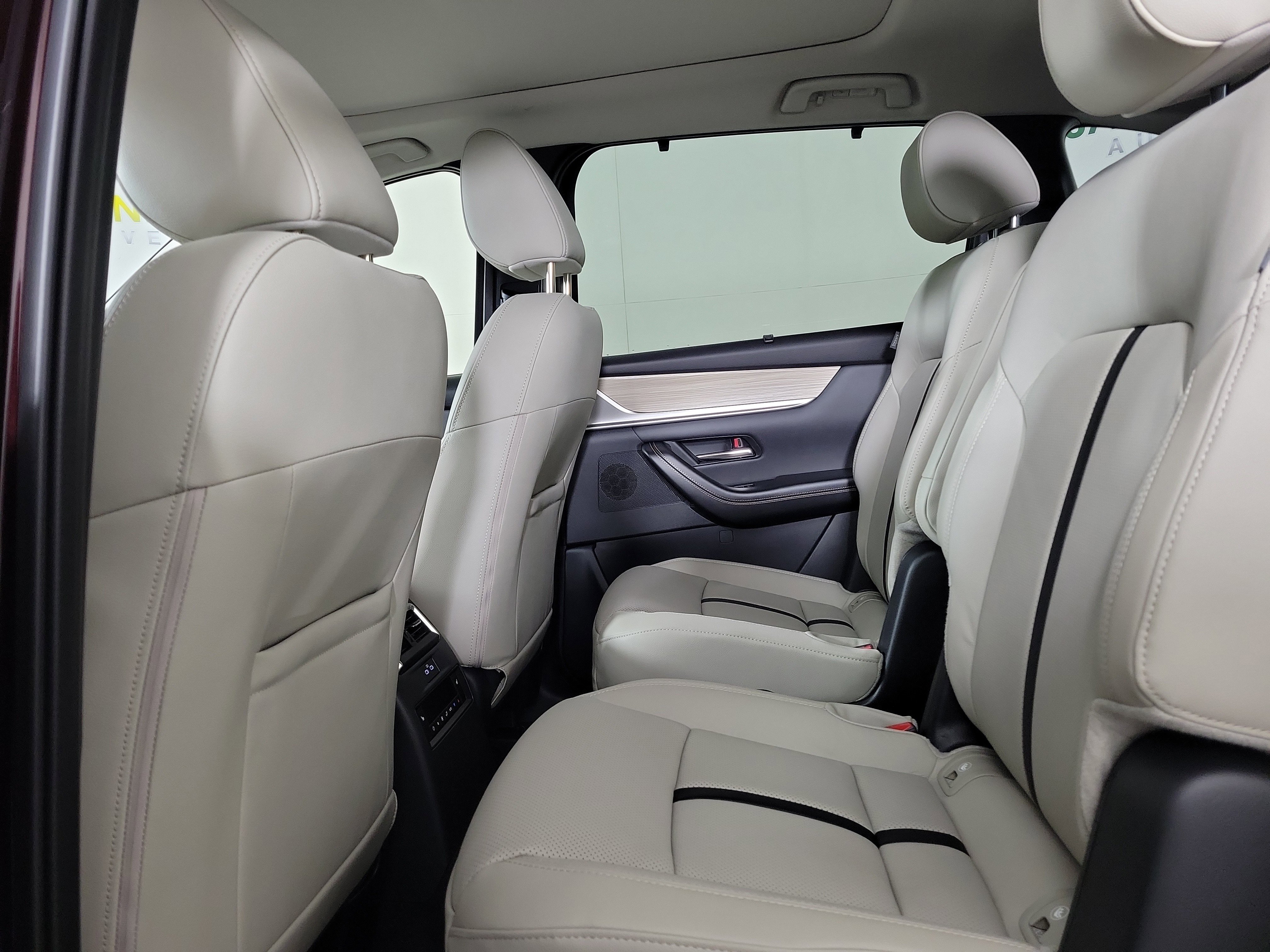 New 2026 MAZDA CX-90 3.3 Turbo w/ Premium Sport Pkg image 12