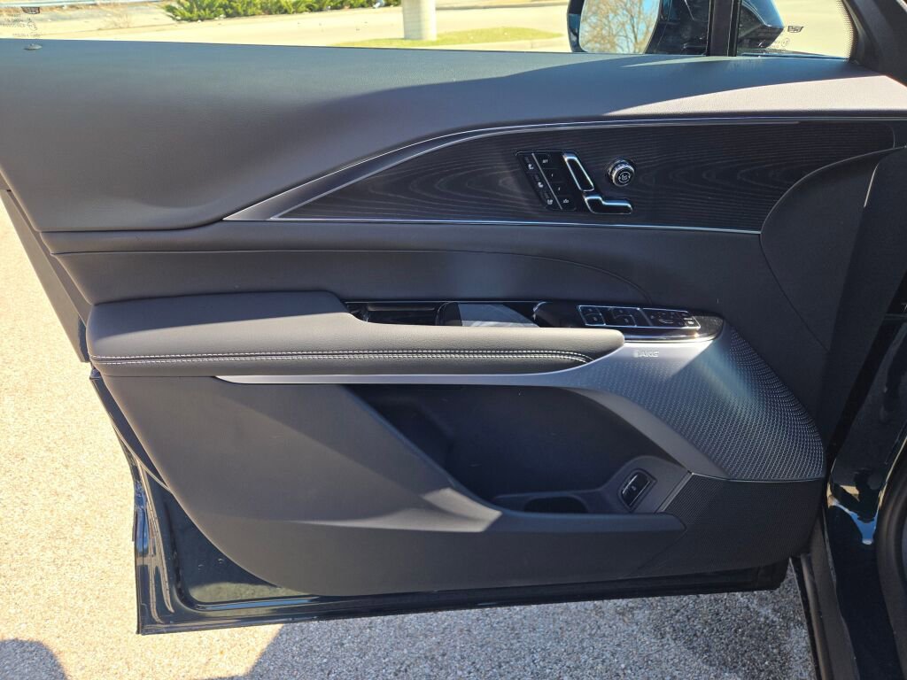 New 2026 Cadillac Lyriq Premium Luxury image 22