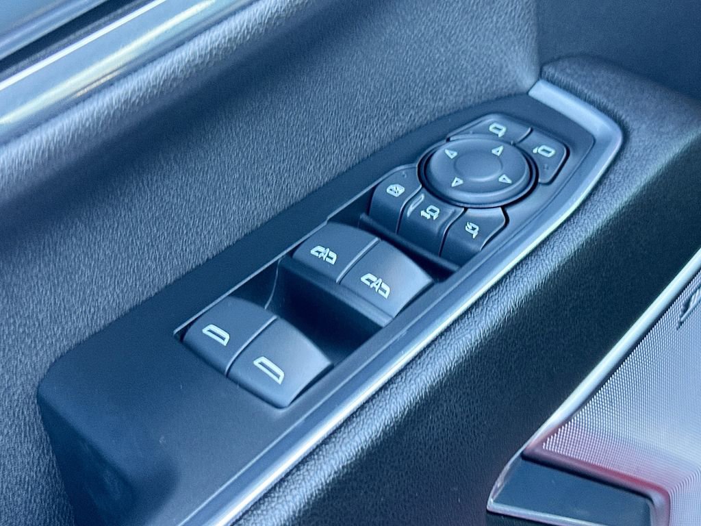 Certified 2024 Chevrolet Silverado 2500 High Country w/ Technology Package image 18