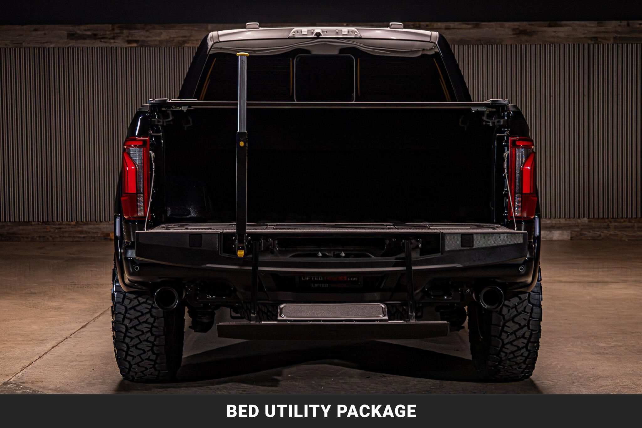 Used 2025 Ford F150 Raptor w/ Equipment Group 803A Raptor R AWD/4WD image 9