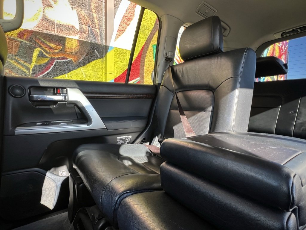 Used 2013 Toyota Land Cruiser image 24