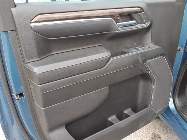 Used 2024 Chevrolet Silverado 1500 LT AWD/4WD image 12