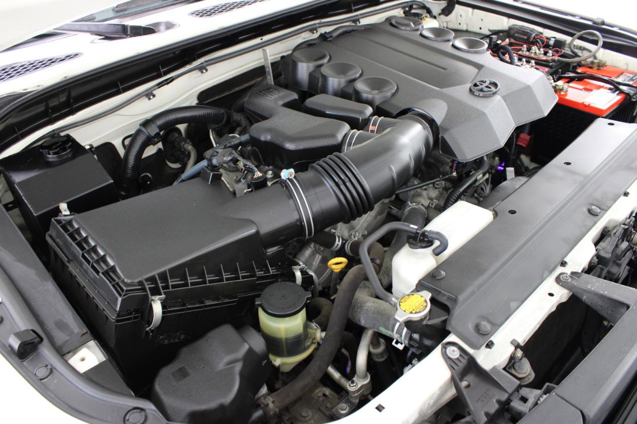 Used 2014 Toyota FJ Cruiser 4WD w/ Upgrade Package image 70