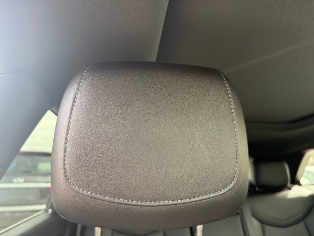 Certified 2021 Cadillac XT5 Premium Luxury w/ LPO, Floor Liner Package image 33