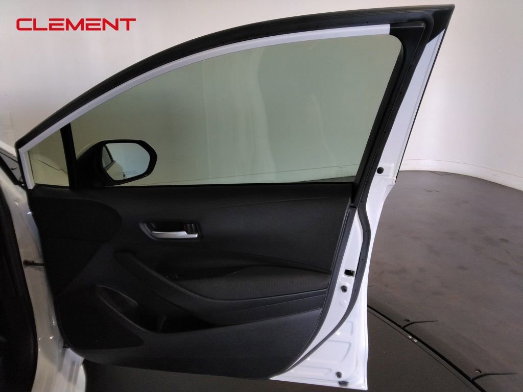 Used 2020 Toyota Corolla LE image 26