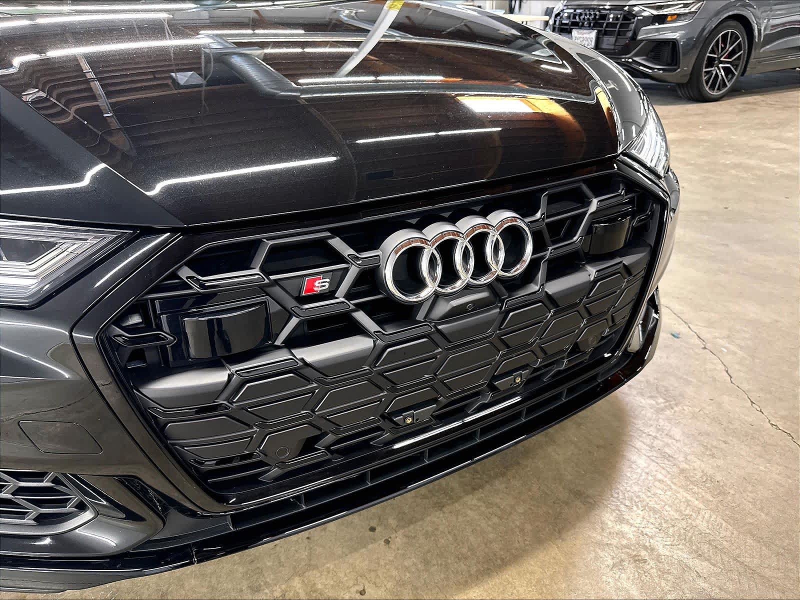 Used 2025 Audi S6 Prestige AWD/4WD image 31