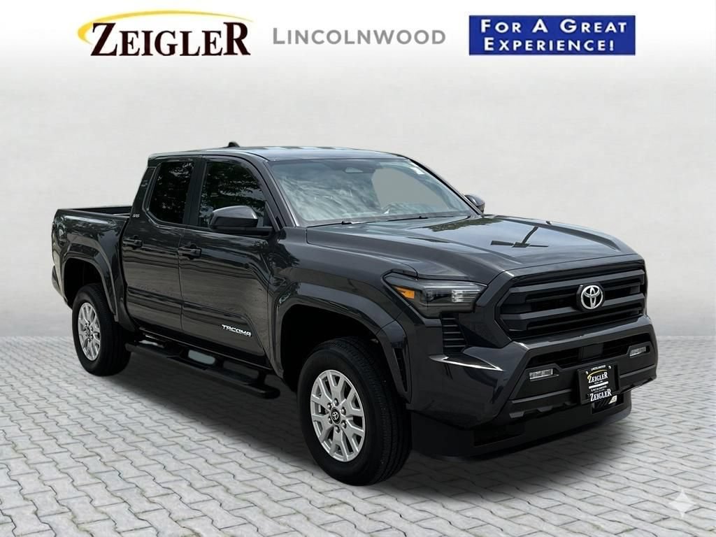 Used 2025 Toyota Tacoma SR5 AWD/4WD image 8