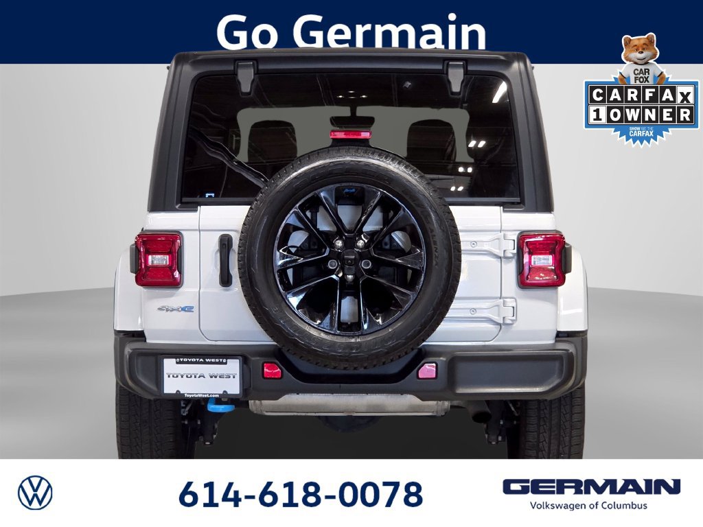 Used 2023 Jeep Wrangler Unlimited Sahara w/ Cold Weather Group AWD/4WD image 10