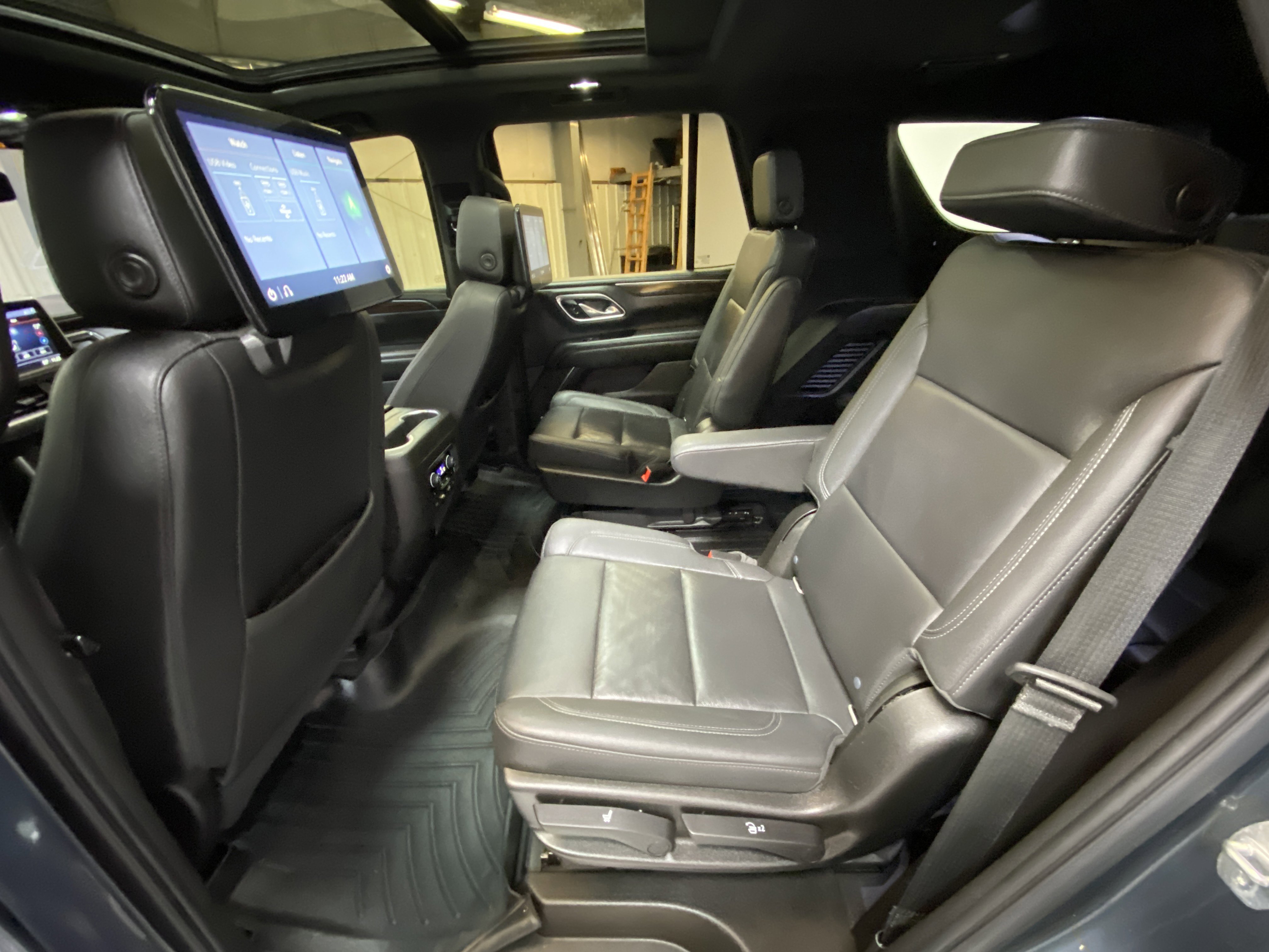 Used 2021 Chevrolet Tahoe Z71 w/ Luxury Package image 24