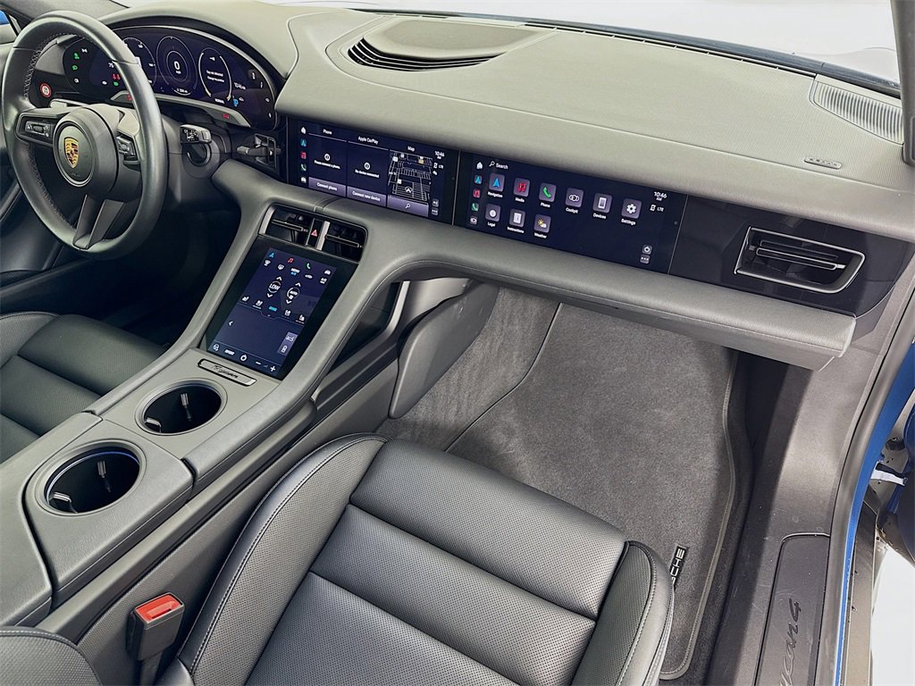 Used 2022 Porsche Taycan 4 Cross Turismo image 30