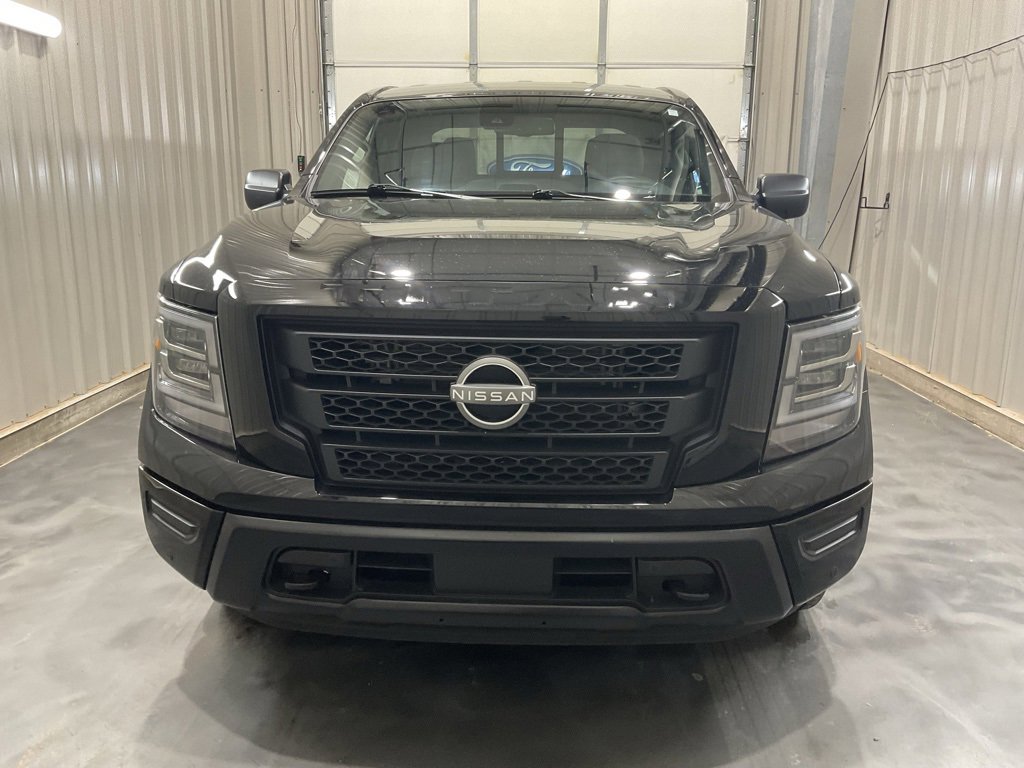 Used 2024 Nissan Titan SV w/ SV Bronze Edition Package image 2