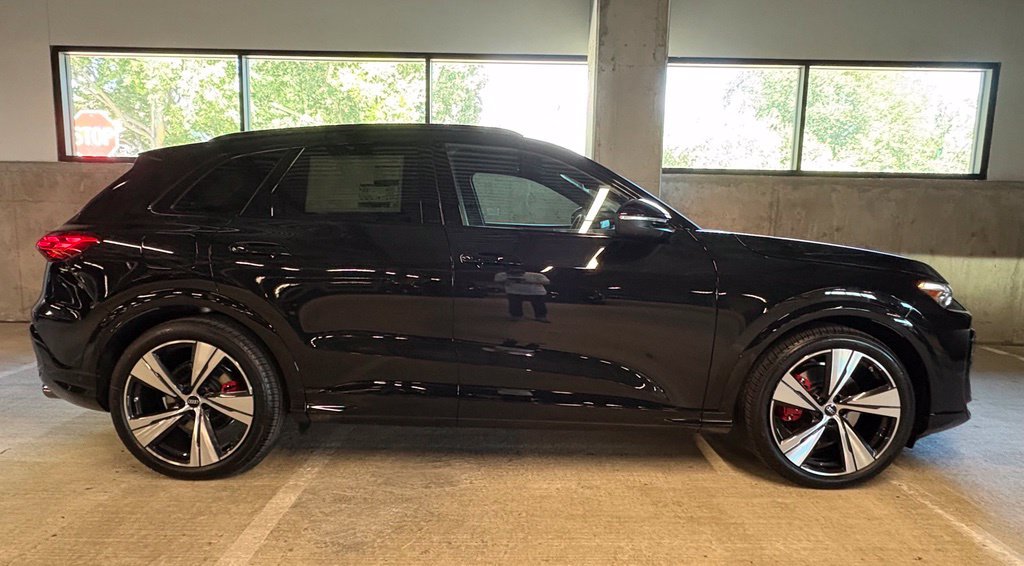 New 2026 Audi SQ5 Premium Plus AWD/4WD image 9