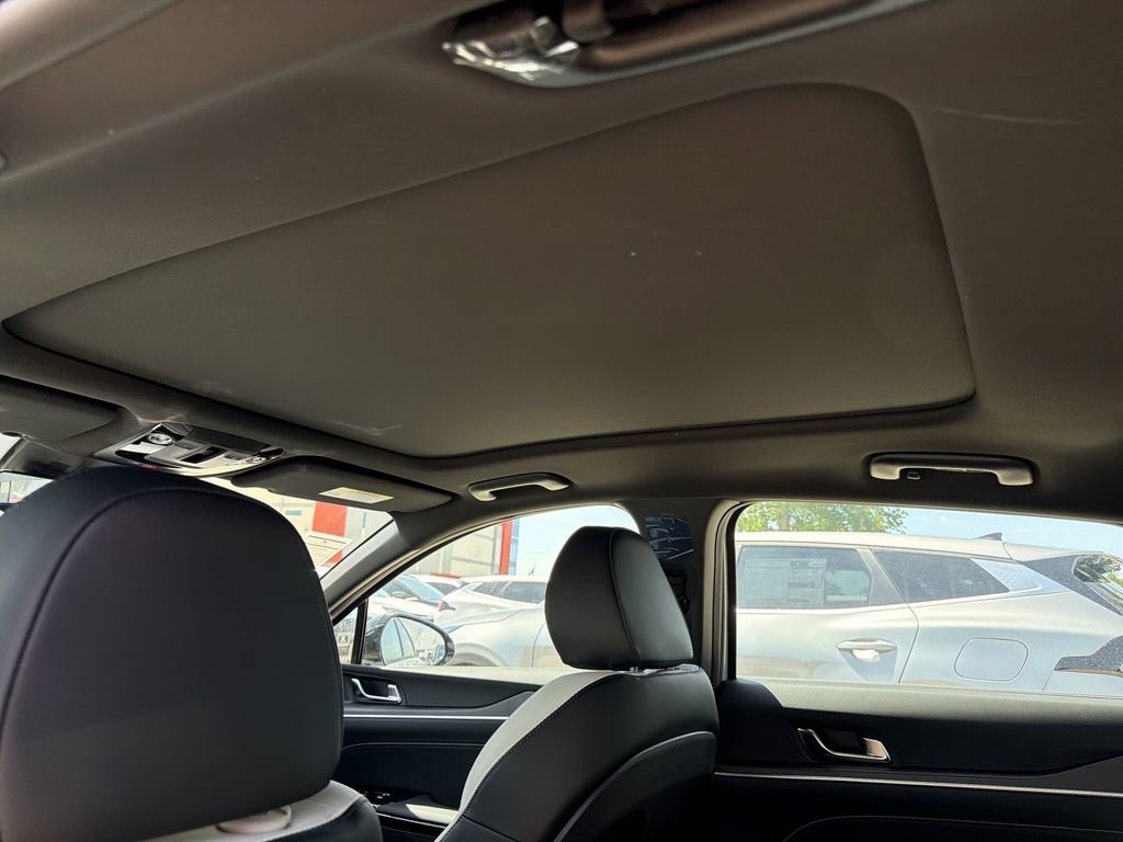 New 2026 Kia K5 GT-Line image 17