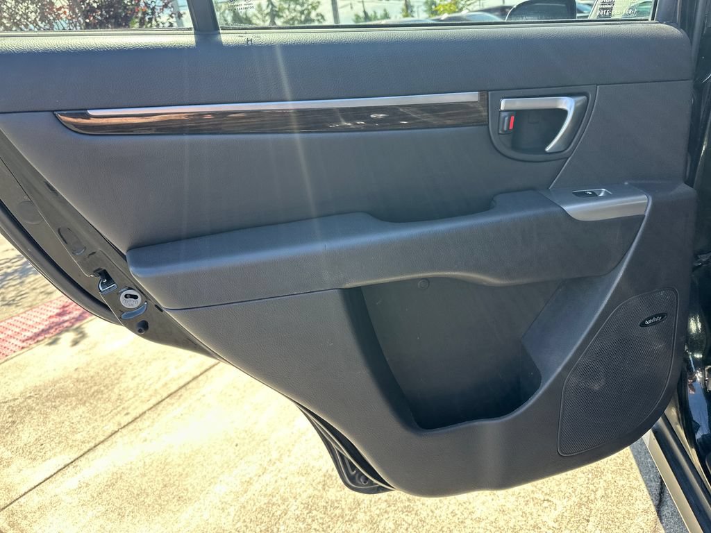 Used 2011 Hyundai Santa Fe Limited FWD image 13