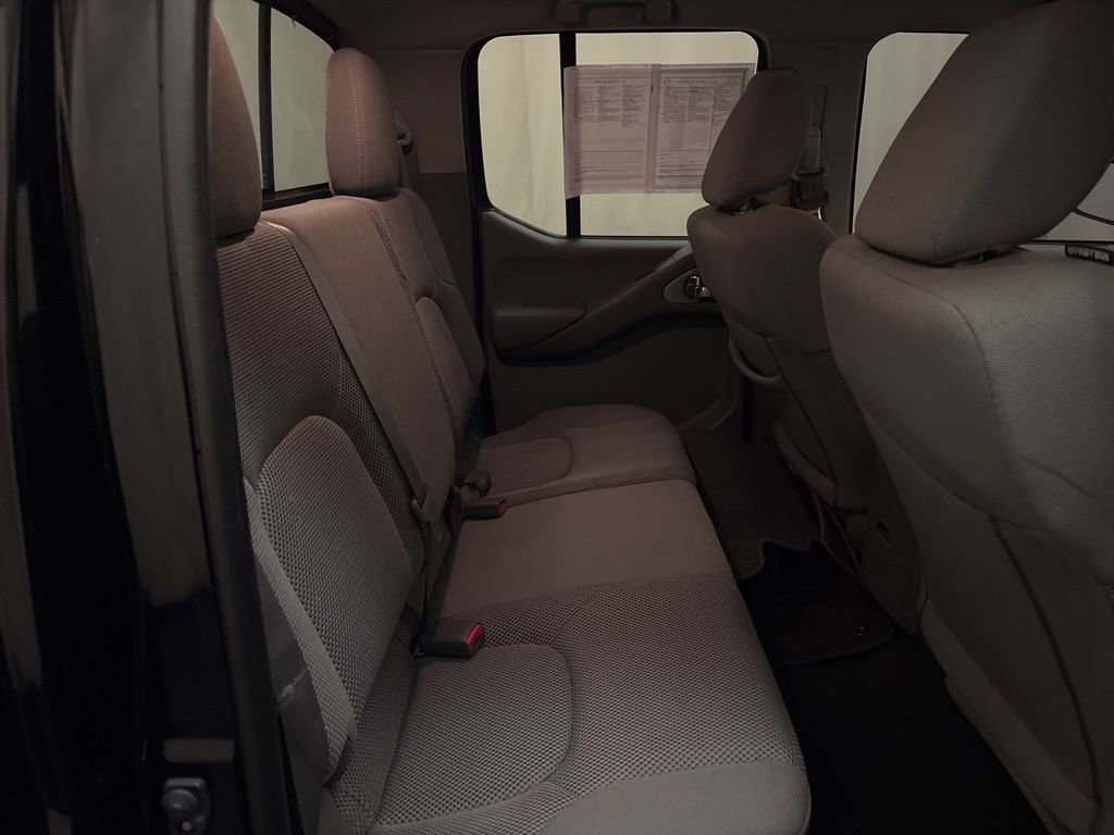 Used 2020 Nissan Frontier SV image 23