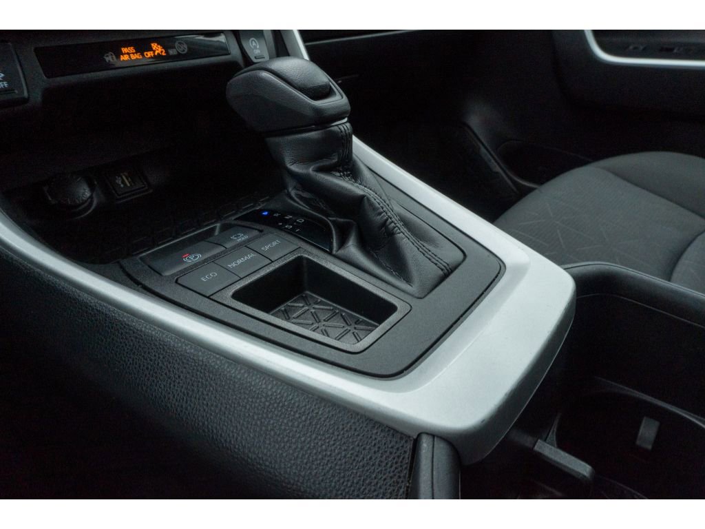 Used 2024 Toyota RAV4 XLE image 23