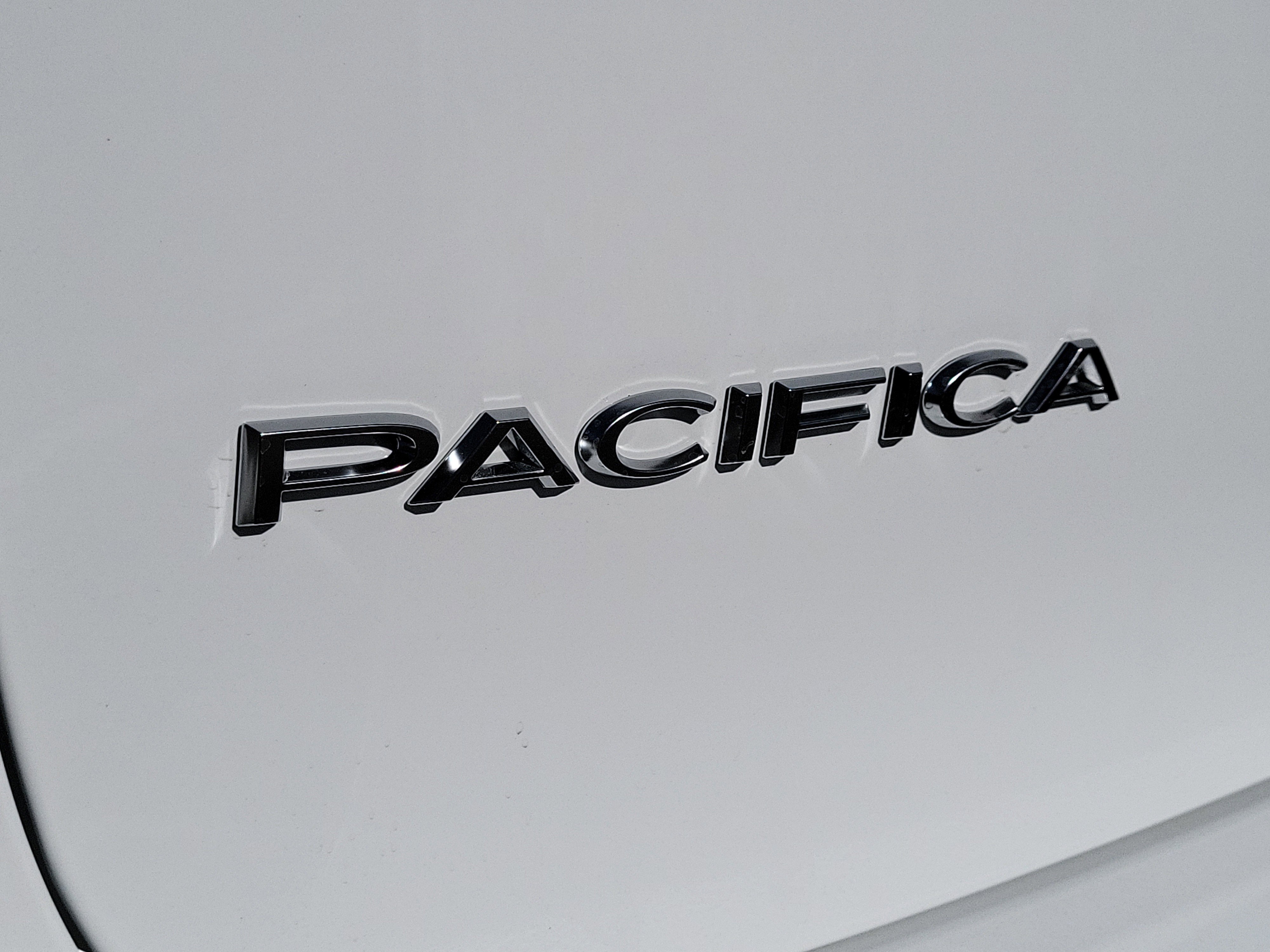 New 2026 Chrysler Pacifica Pinnacle image 29