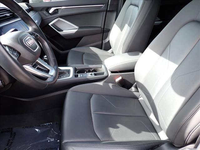 Used 2022 Audi Q3 2.0T Premium Plus w/ Premium Plus Package image 13