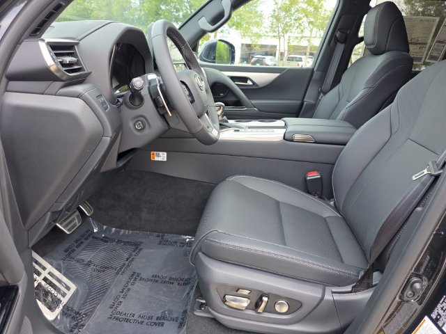 New 2026 Lexus LX 600 F Sport w/ Accessory Package (Z1) AWD/4WD image 24