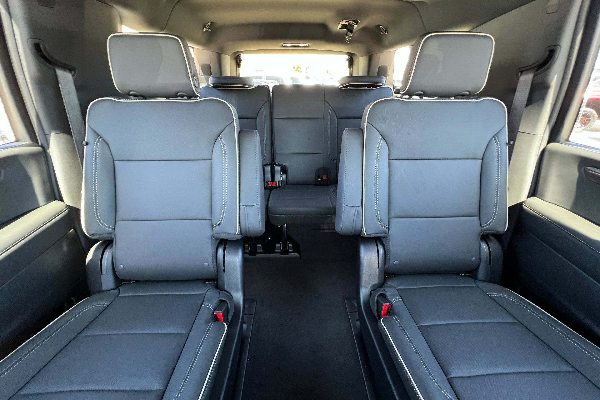 New 2026 Chevrolet Suburban Premier image 27