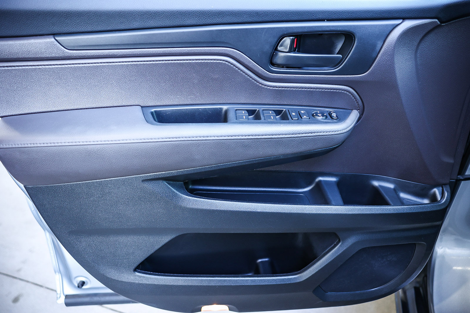 Certified 2024 Honda Odyssey EX image 25