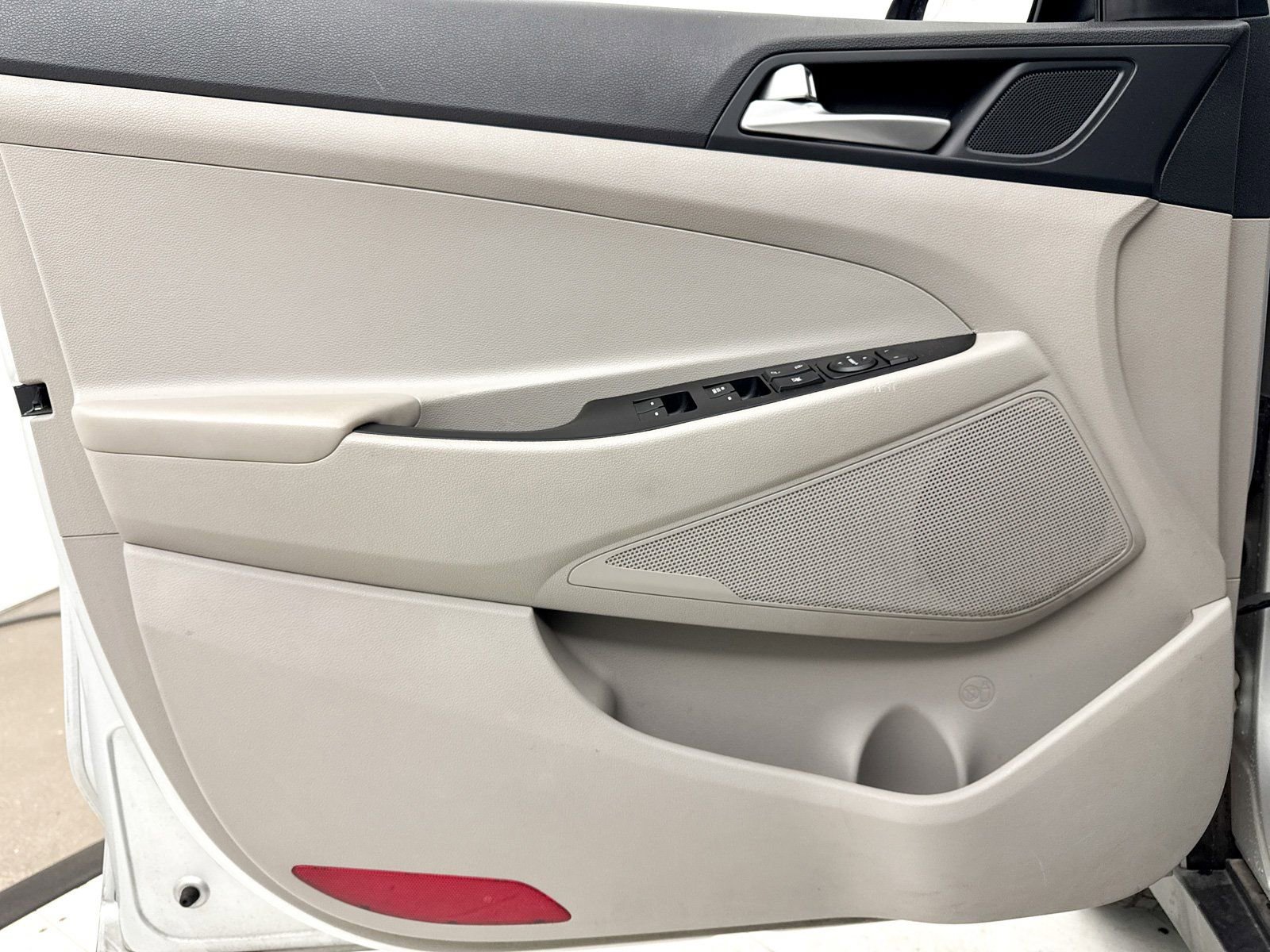 Used 2019 Hyundai Tucson SE image 30