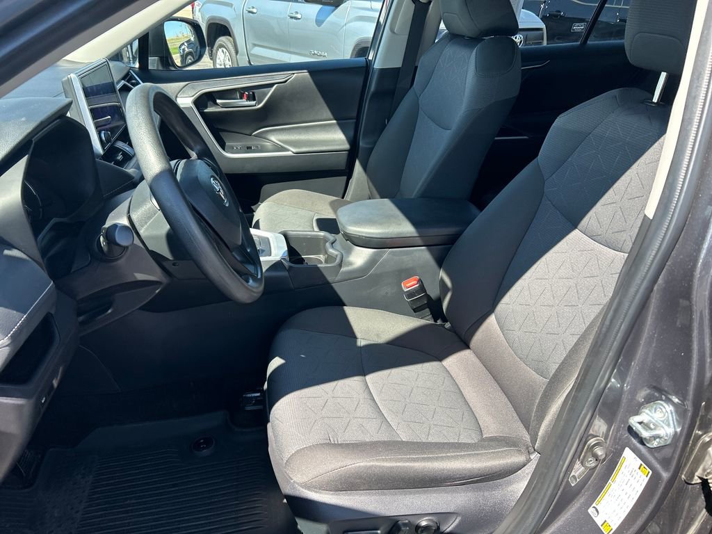 Certified 2025 Toyota RAV4 XLE AWD/4WD image 12