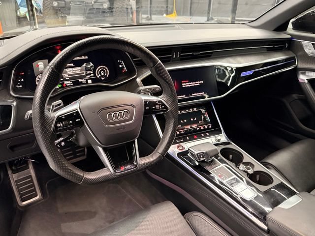 Used 2022 Audi RS 6 AWD/4WD image 11