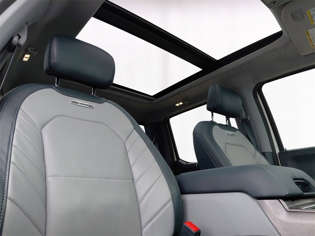 Used 2022 Ford F350 Limited image 15