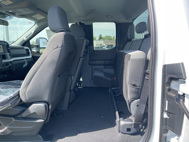 New 2025 Ford F350 XLT image 22