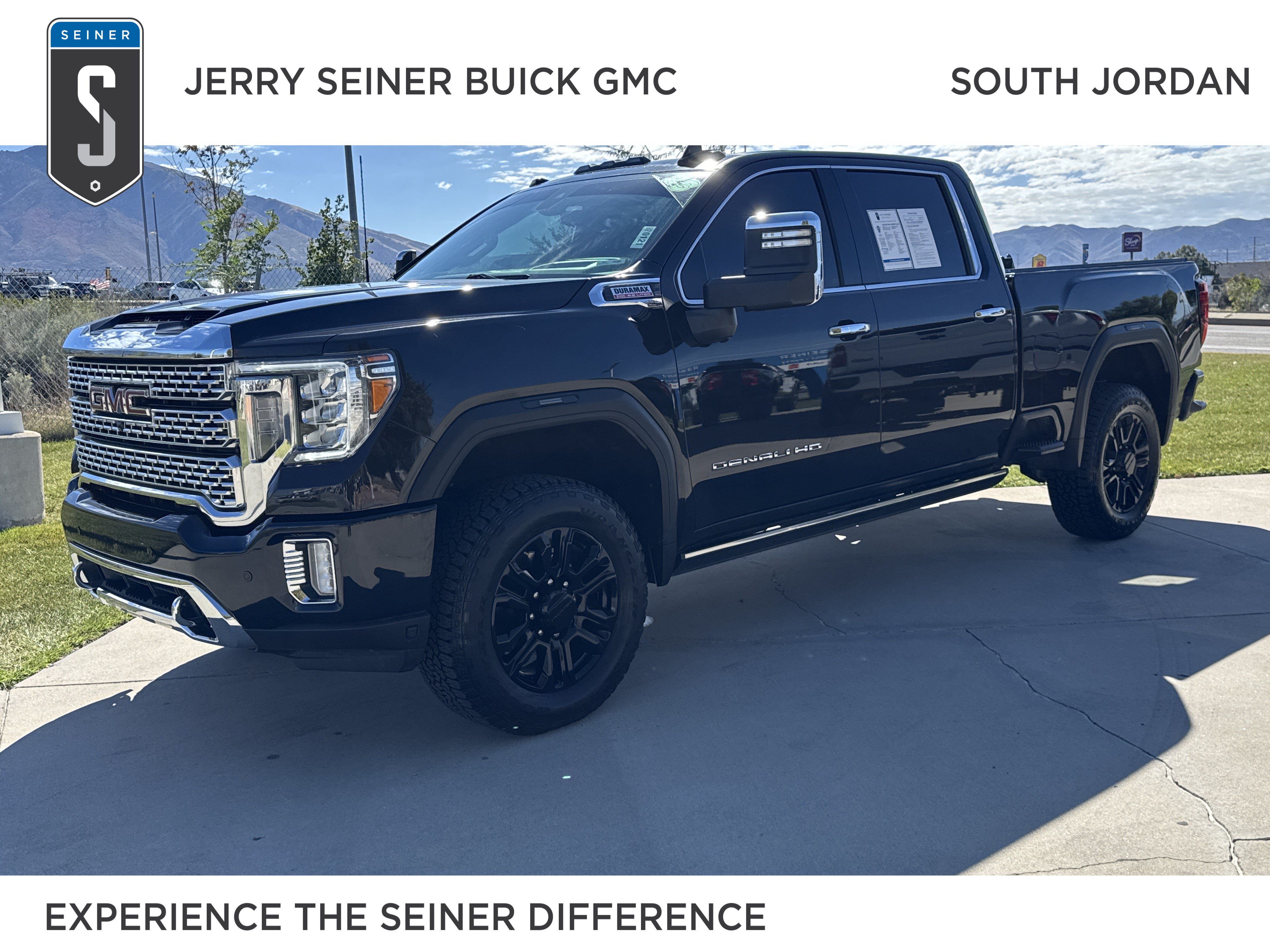 Used 2023 GMC Sierra 3500 Denali w/ Denali Black Diamond Edition AWD/4WD image 1