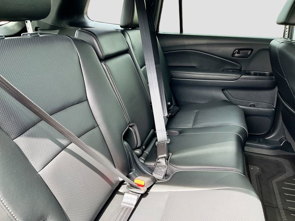 Used 2025 Honda Passport EX-L image 29