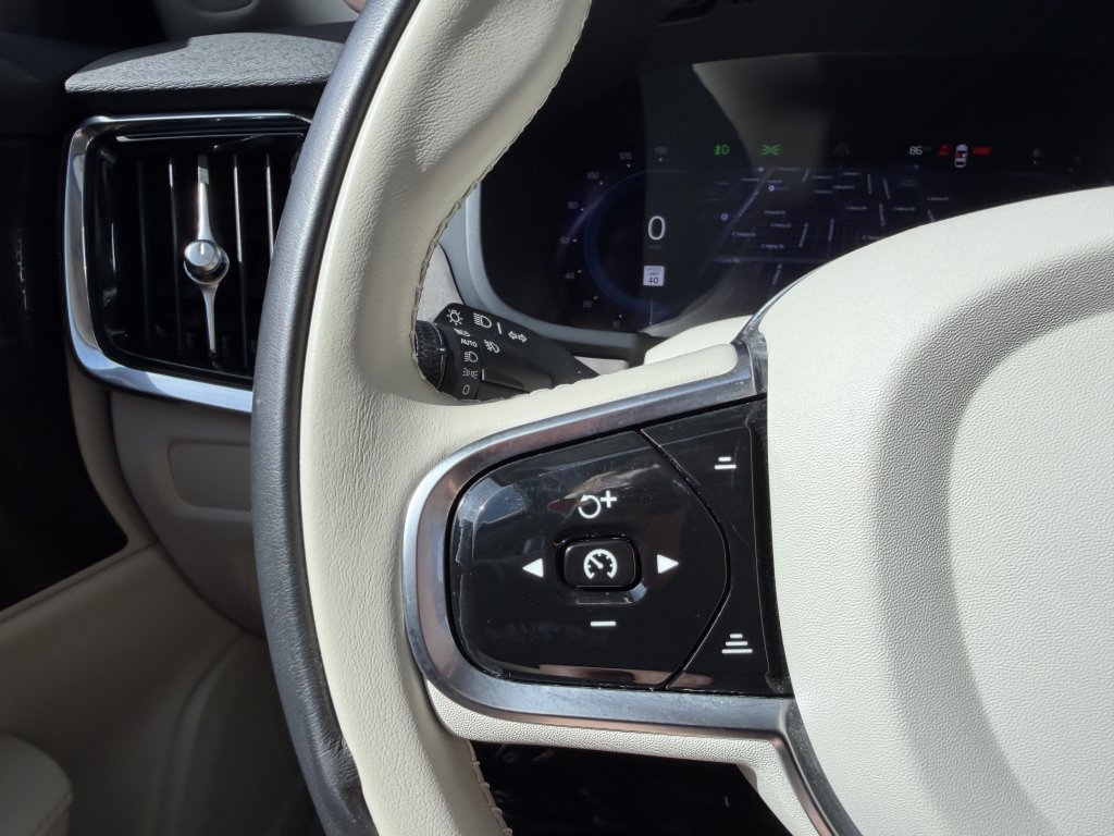 Used 2024 Volvo S90 B6 Plus w/ Protection Package Premier AWD/4WD image 28