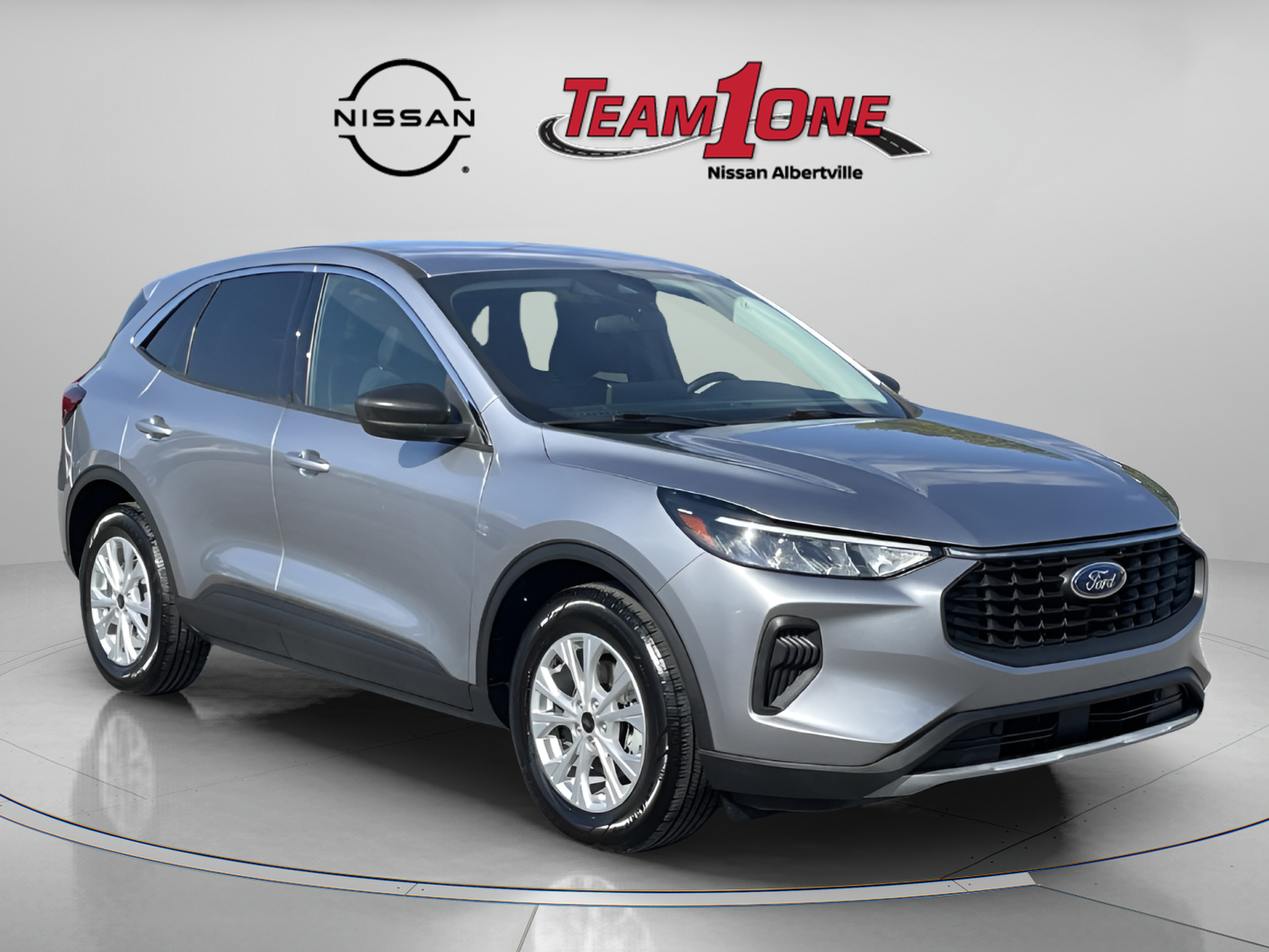 Used 2024 Ford Escape Active w/ Tech Pack #1 FWD image 1