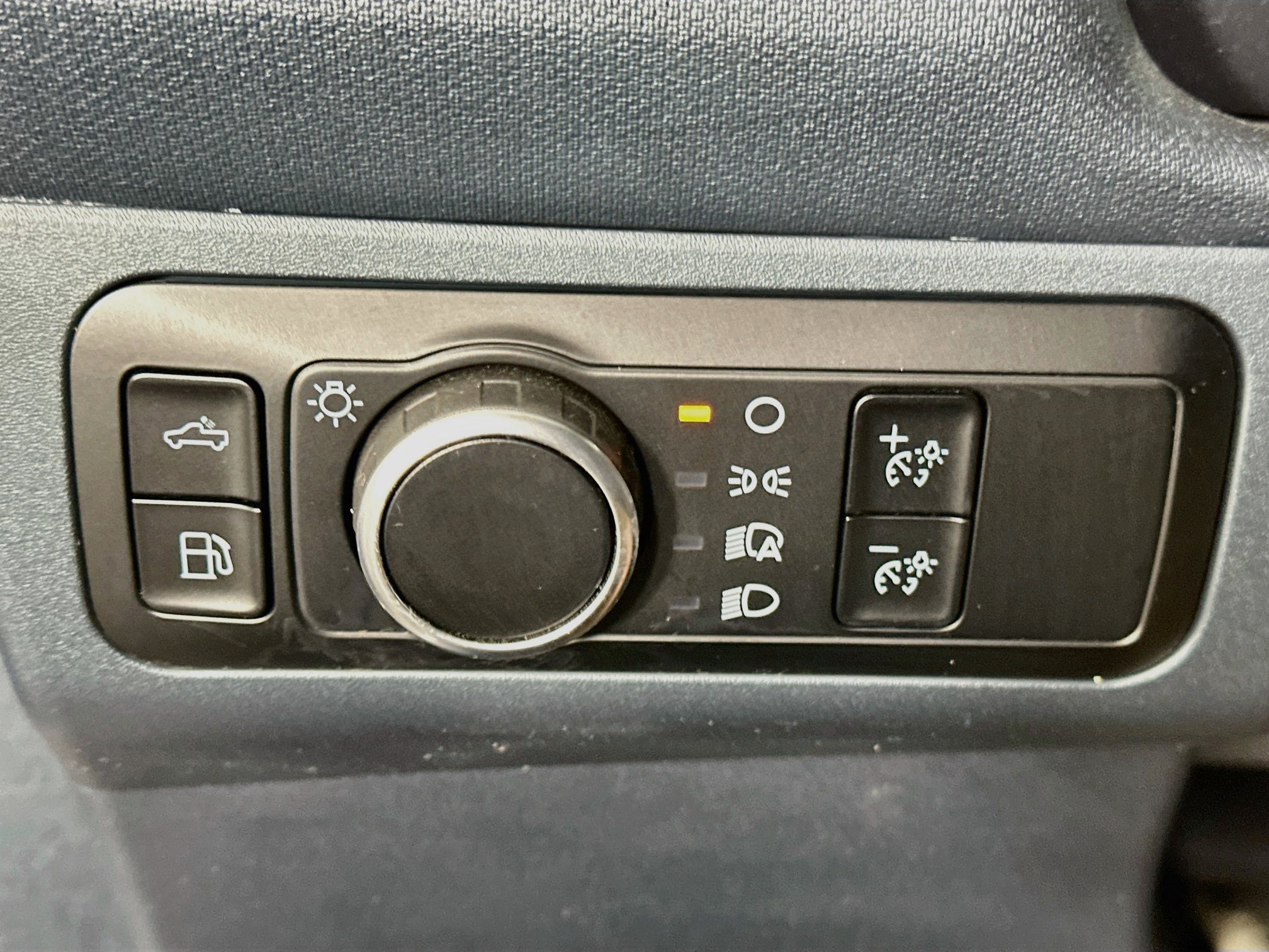 Used 2024 Ford Maverick XL FWD image 17