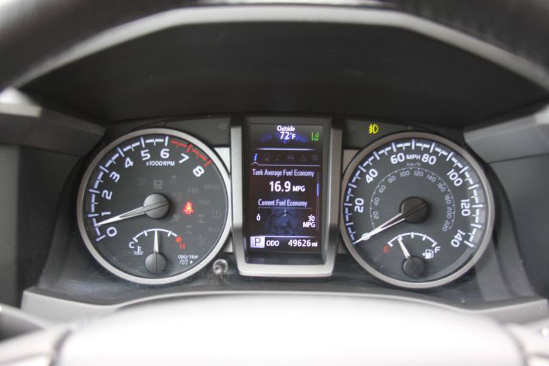 Used 2023 Toyota Tacoma TRD Off-Road w/ TRD Premium Off Road Package AWD/4WD image 40
