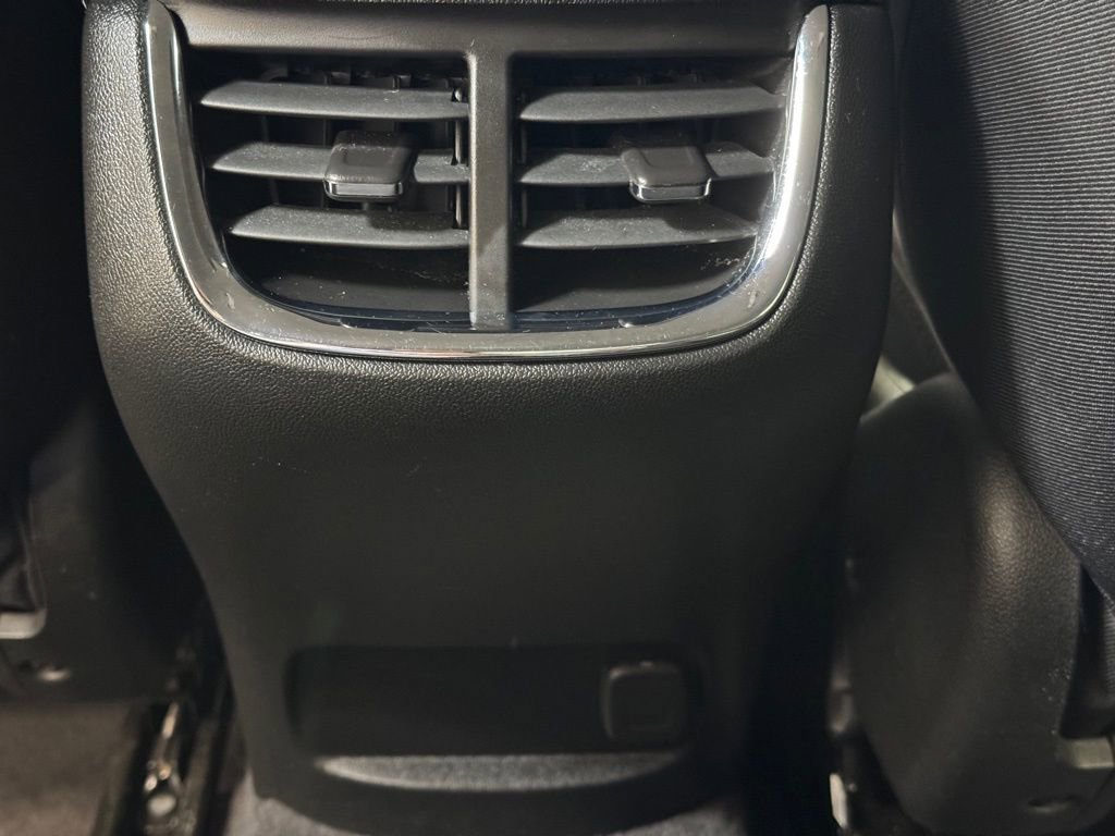 Used 2022 Chevrolet Malibu LT image 18