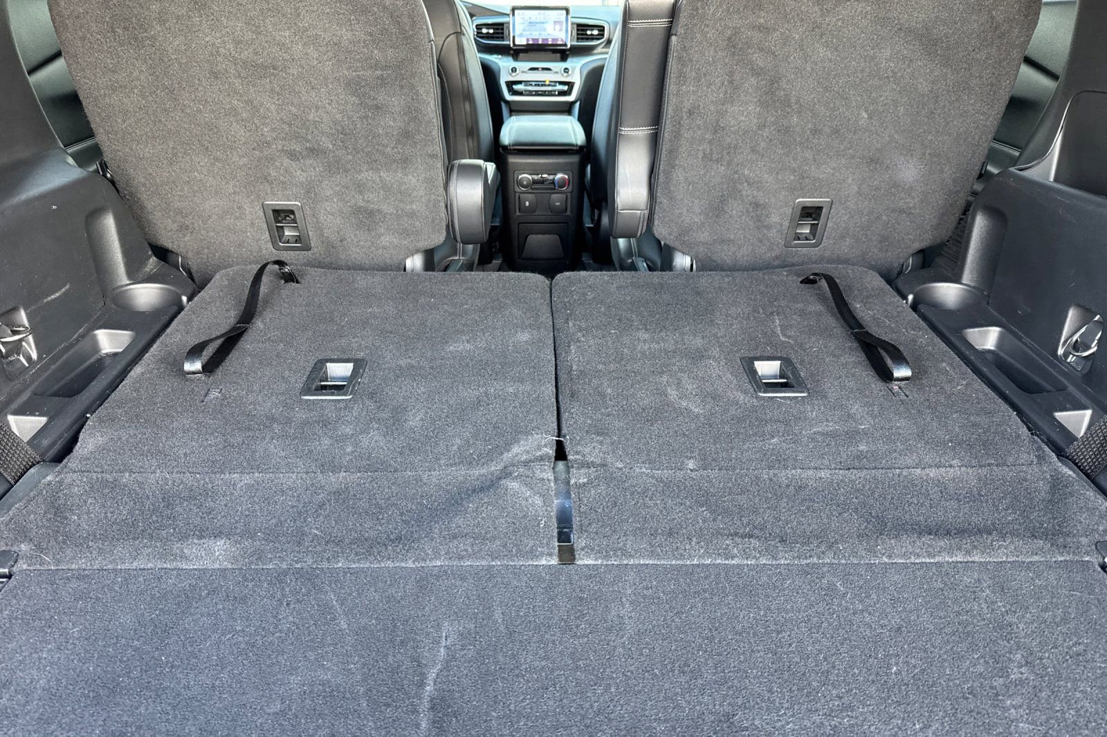 Used 2022 Ford Explorer XLT w/ Equipment Group 202A image 16