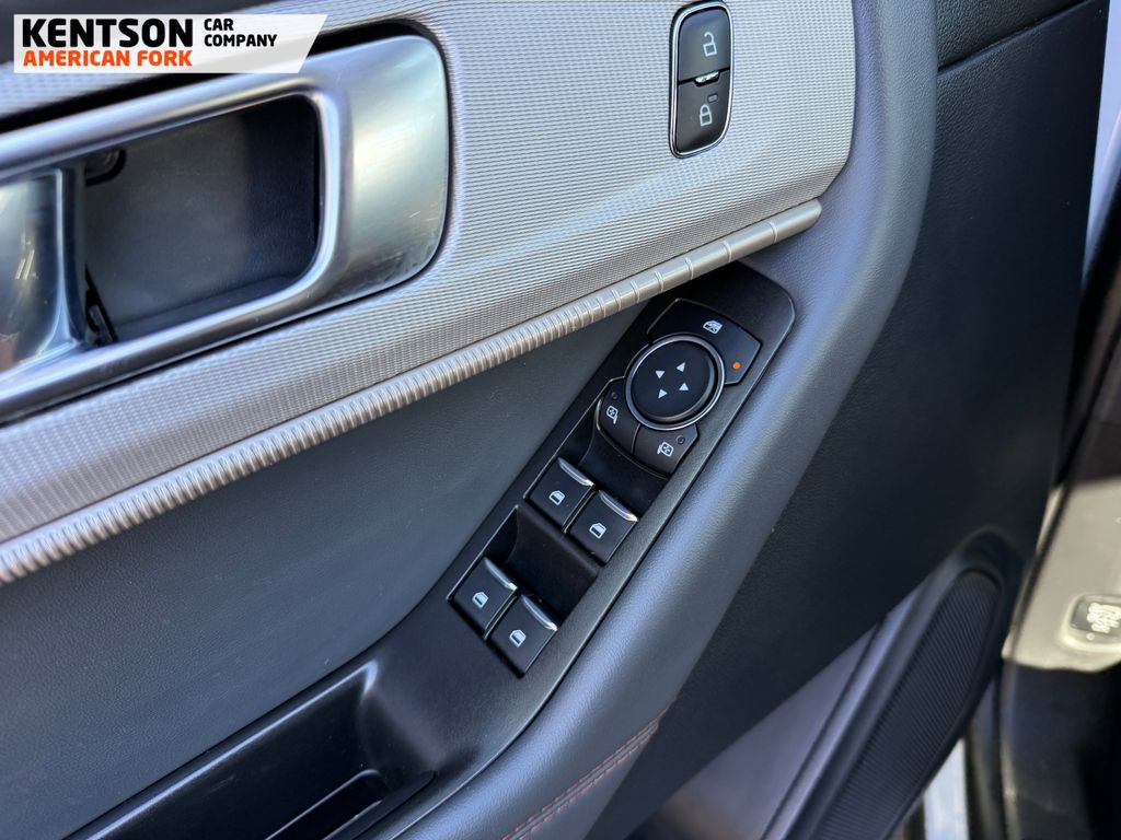 Used 2025 Ford Explorer Active image 19
