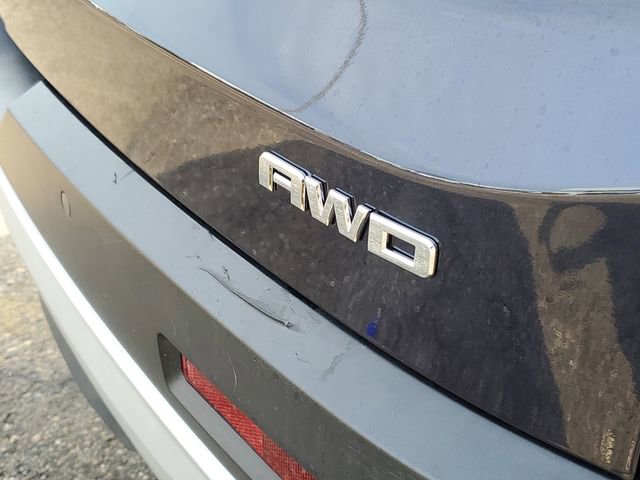 Used 2017 GMC Acadia SLE w/ Driver Alert Package I image 31