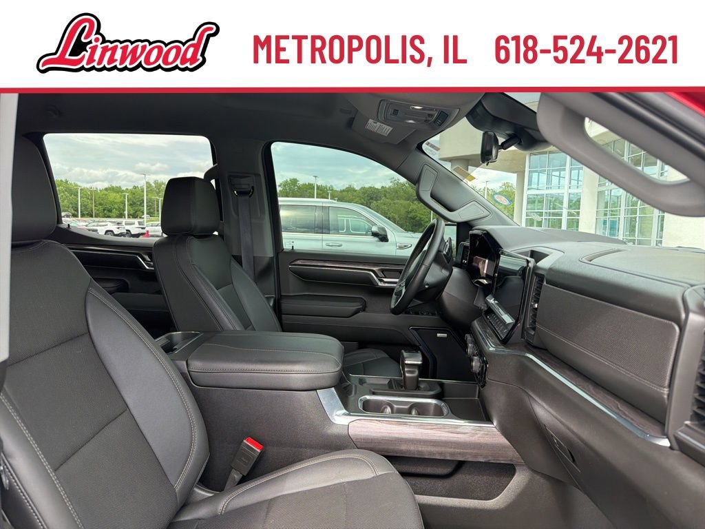Used 2024 Chevrolet Silverado 1500 LTZ w/ Technology Package AWD/4WD image 9