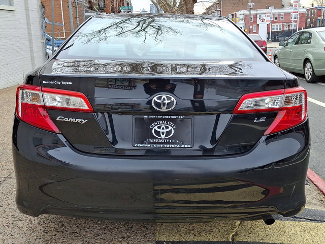 Used 2014 Toyota Camry LE FWD image 6