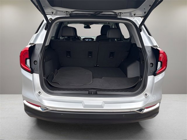 Used 2022 GMC Terrain SLT image 19