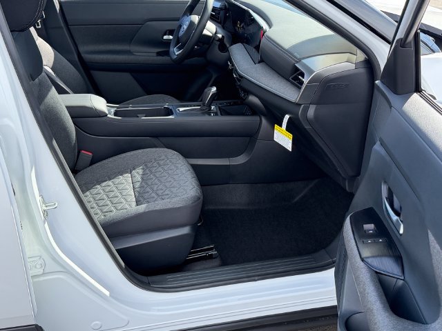 New 2027 Nissan Kicks SV w/ SV Premium Package FWD image 26